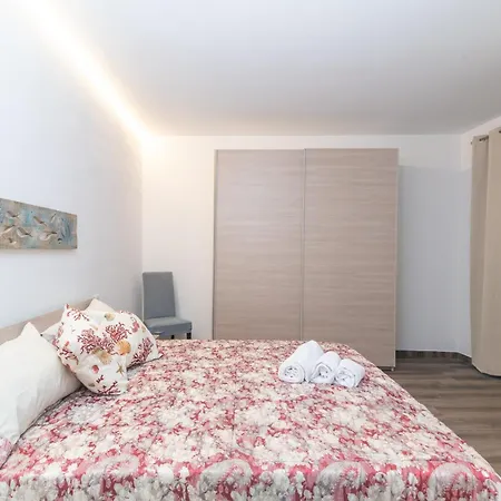 Mavi Piano Terra Palau