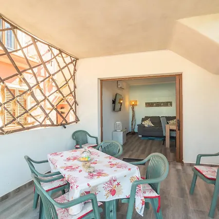 Mavi Piano Terra * Palau